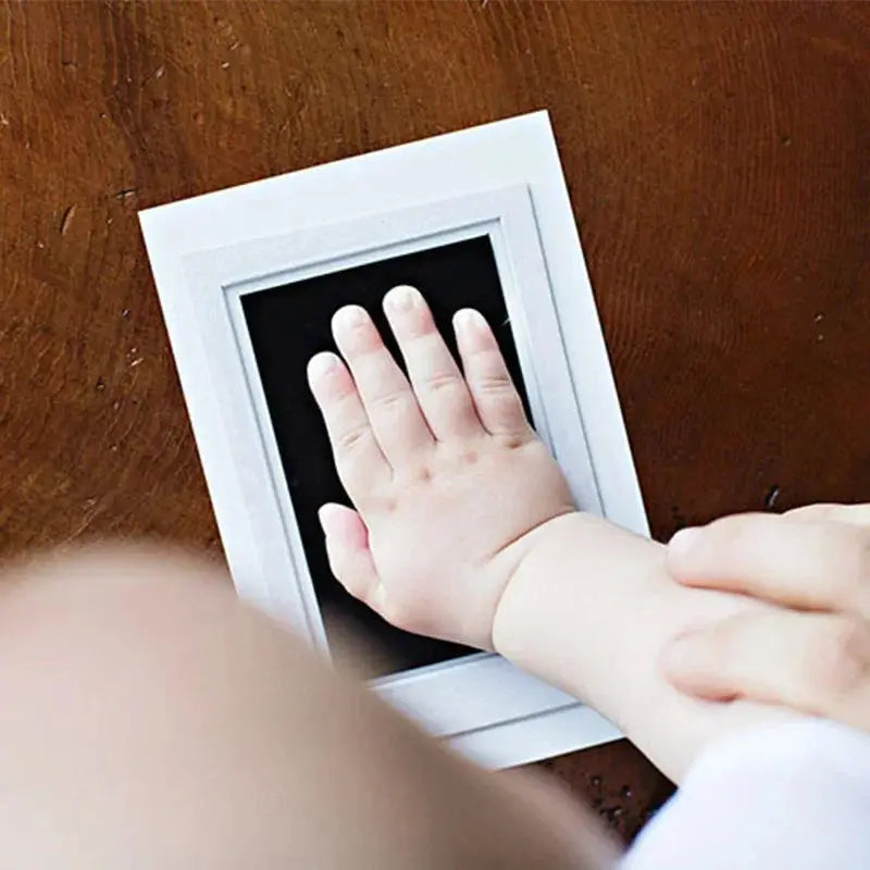 Baby Hand & Foot Print Kit – Safe Non‑Toxic No‑Touch Ink Pad Keepsake for Newborns Baby Bumpers